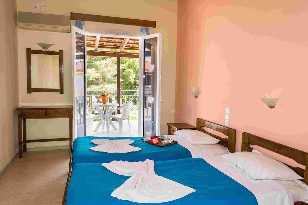 Savvas Hotel (Adults Only) Laganas Eksteriør billede